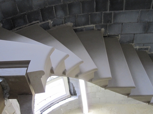 cantilever steps